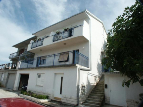 Отель Apartments with a parking space Mastrinka, Ciovo - 2084  Трогир